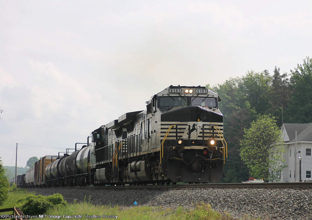 Eastbound mixed freight